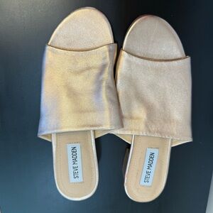Steve Madden Gold Slide Sandals Chic Comfort, 6M